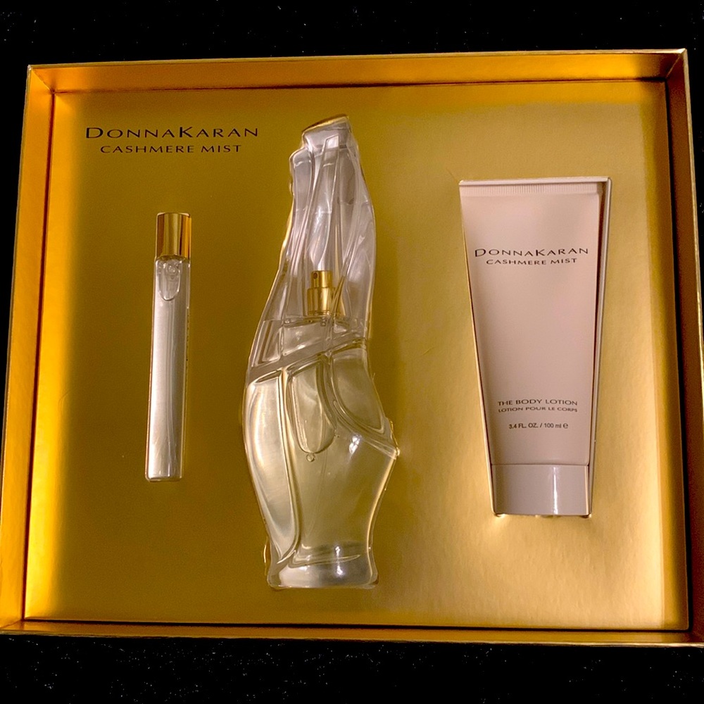 Donna Karan Cashmere Mist Gift Set Brand New